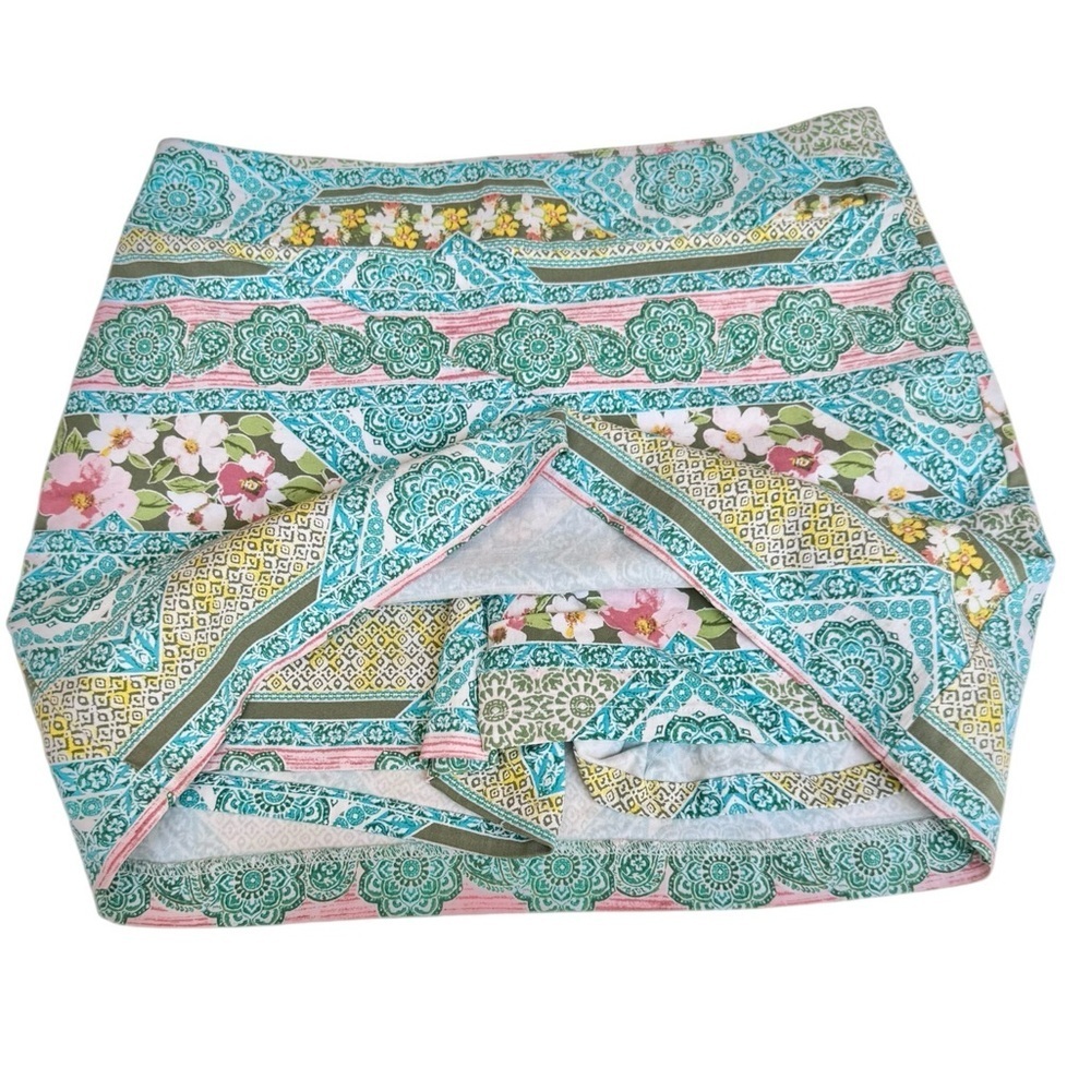 Versona Floral Geometric Pull On Stretchy Multicolor Skort Preppy Size 12 - Picture 4 of 9